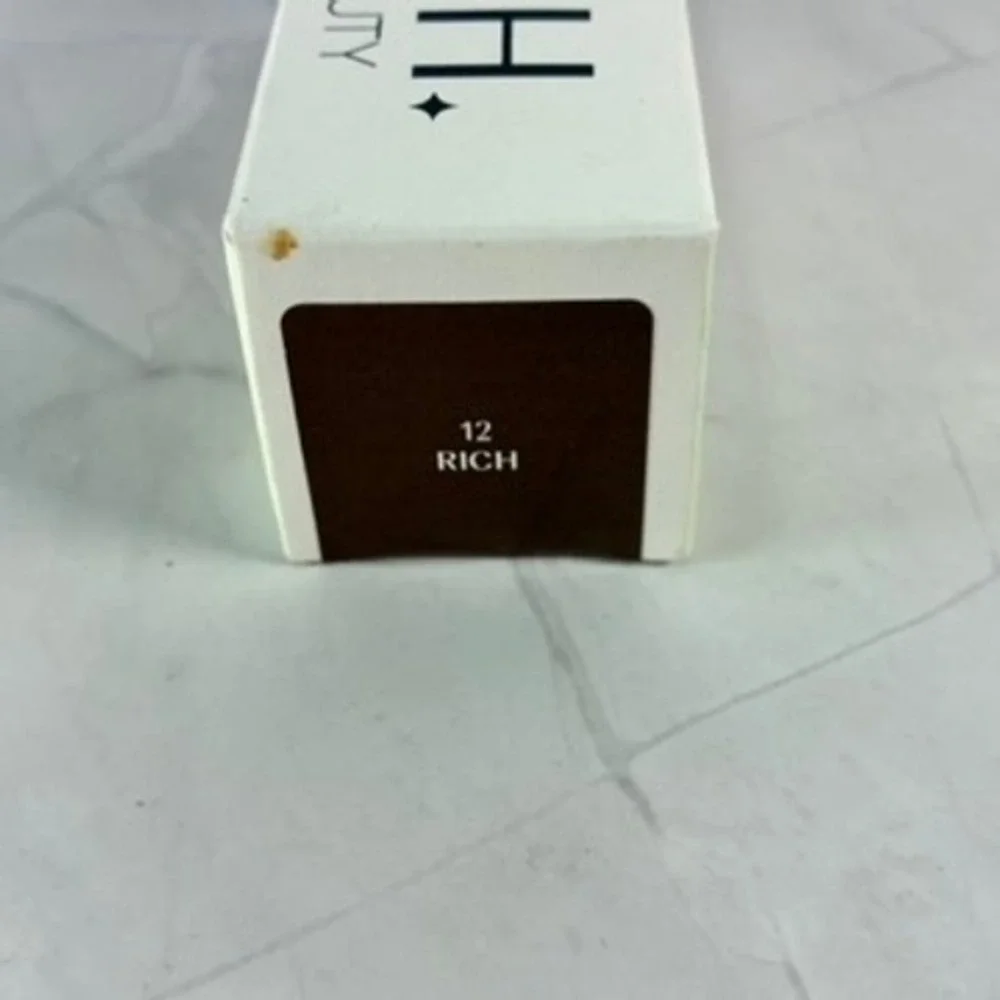 Huda Beauty GloWish Multi Dew Skin Tint 12 Rich Dewy Foundation New NIB 1.35oz